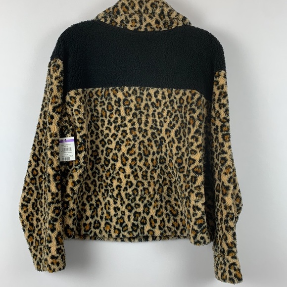 Nordstrom Bp. Tan Dale Leopard Big Spot Leopard Fleece Pullover Large - Picture 5 of 5